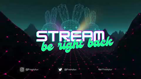Snapshot of nataly_05 chatting on June 24, 10:09 pm anatalybee online show from June 24, 10:09 pm