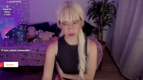 MissNatis online show from November 23, 2:00 am