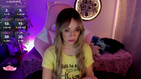 MissNatis online show from June 17, 2:47 am