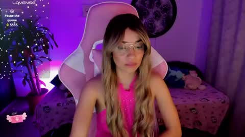 MissNatis online show from June 20, 2:58 am
