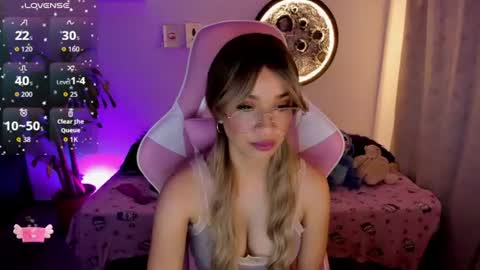 MissNatis online show from July 1, 2:02 am