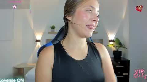 Snapshot of nataly_rodri chatting on January 14, 2:17 am Nataly online show from January 14, 2:17 am