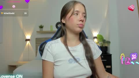 Snapshot of nataly_rodri chatting on February 27, 2:33 am Nataly online show from February 27, 2:33 am