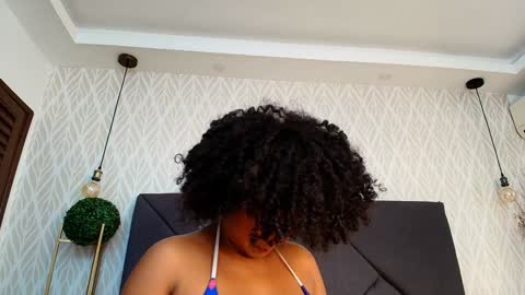 Naty online show from February 2, 7:04 pm