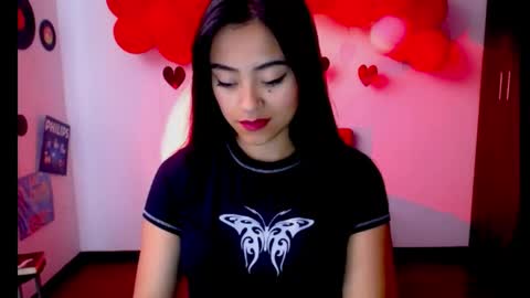 Nataly Escobar online show from February 13, 1:59 pm