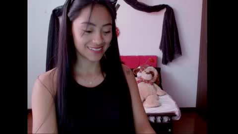 Nataly Escobar online show from March 10, 3:52 pm