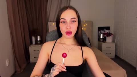 Snapshot of natalyfreman chatting on December 13, 9:57 am Nataly online show from December 13, 9:57 am