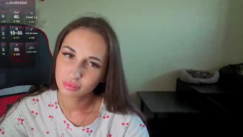 Snapshot of natalyfreman chatting on June 10, 6:45 am Nataly online show from June 10, 6:45 am