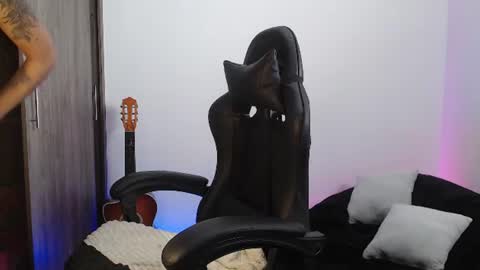   online show from June 15, 5:59 pm