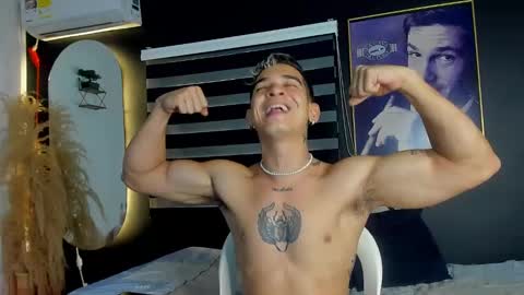 Snapshot of natan_77 chatting on February 13, 1:59 pm natan_77 online show from February 13, 1:59 pm