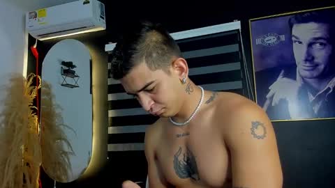 Snapshot of natan_77 chatting on February 21, 10:28 am natan_77 online show from February 21, 10:28 am