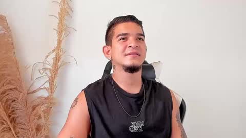 Snapshot of natan_77 chatting on October 18, 1:45 pm natan_77 online show from October 18, 1:45 pm