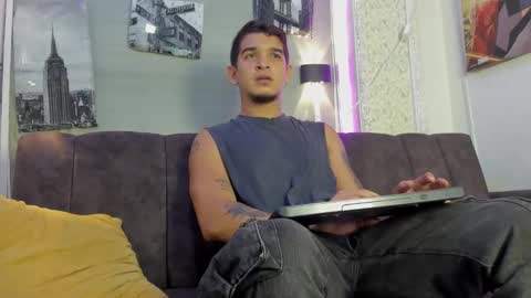 Snapshot of natan_77 chatting on November 3, 3:41 am natan_77 online show from November 3, 3:41 am