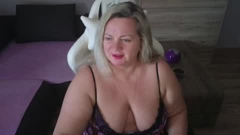 Snapshot of natascha1202 chatting on December 22, 10:17 am Natalli online show from December 22, 10:17 am