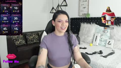 Snapshot of natasha__logan chatting on January 17, 5:32 am Natasha online show from January 17, 5:32 am