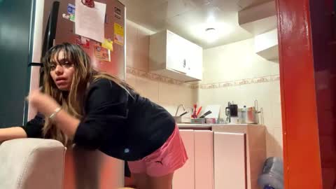 Snapshot of natasha__magics chatting on October 16, 2:01 am natasha__magics online show from October 16, 2:01 am