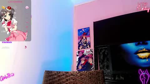 Snapshot of natasha_clifford chatting on May 7, 8:03 pm natasha_clifford online show from May 7, 8:03 pm