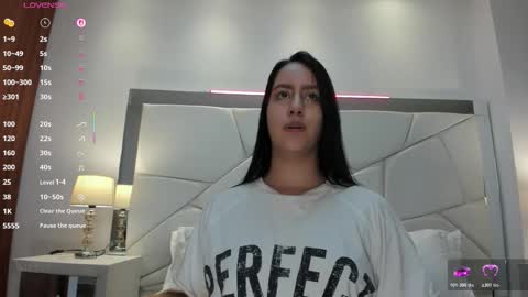 Snapshot of natasha_kiim_ chatting on November 17, 12:49 am natasha kiim online show from November 17, 12:49 am