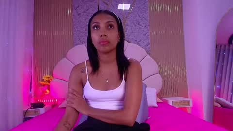 Snapshot of natasha_luna_ chatting on May 22, 7:19 pm Natasha online show from May 22, 7:19 pm