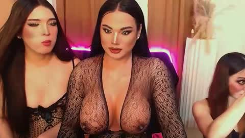 Snapshot of natasha_sins_ chatting on October 5, 5:17 am natasha_sins_ online show from October 5, 5:17 am