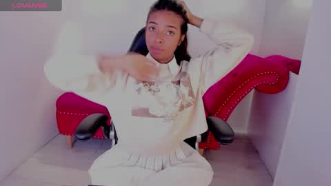 Snapshot of natasha_smith_ws chatting on February 14, 4:52 pm Natasha online show from February 14, 4:52 pm