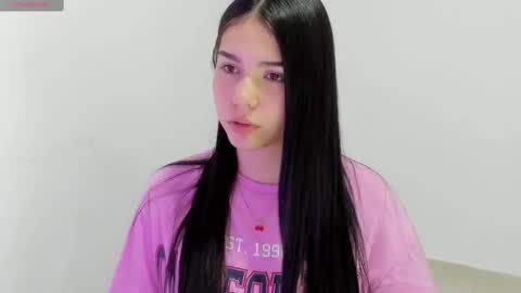 Snapshot of natasha_su chatting on February 12, 2:14 am Natalia online show from February 12, 2:14 am