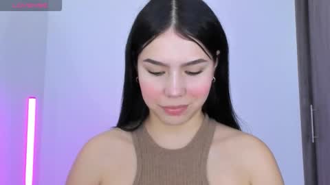 Snapshot of natasha_su chatting on December 18, 10:05 pm Natalia online show from December 18, 10:05 pm