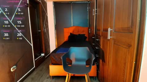 Natasha Mason online show from January 28, 2:53 pm