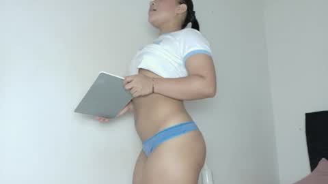 Snapshot of natashaparker__ chatting on June 12, 4:33 am Natasha online show from June 12, 4:33 am