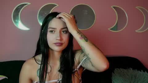 Hello im Natti online show from May 5, 3:47 am