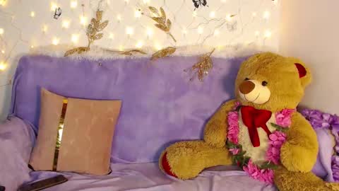 nathalia online show from October 18, 12:39 pm