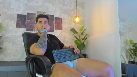 Snapshot of nate_franco chatting on February 4, 2:39 am Nate Franco online show from February 4, 2:39 am