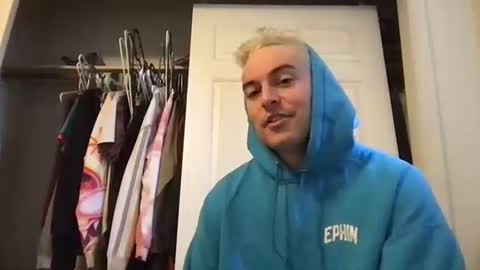 Snapshot of natetheexplorer chatting on November 5, 9:04 pm natetheexplorer online show from November 5, 9:04 pm