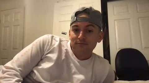 Snapshot of natetheexplorer chatting on November 13, 11:14 pm natetheexplorer online show from November 13, 11:14 pm