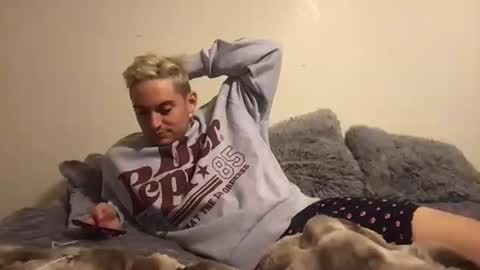 Snapshot of natetheexplorer chatting on November 19, 6:46 am natetheexplorer online show from November 19, 6:46 am