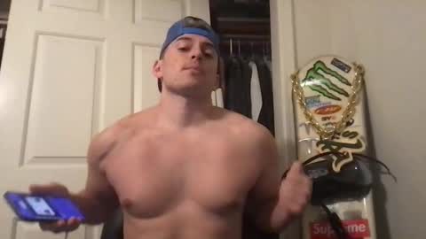 natetheexplorer online show from February 1, 2:21 am