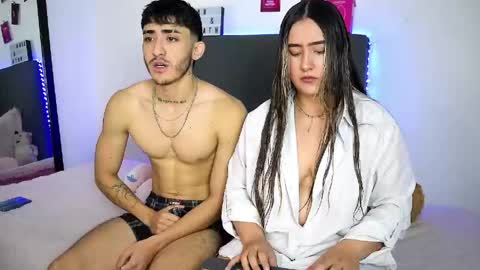 nath_and_lianx online show from April 24, 6:49 am