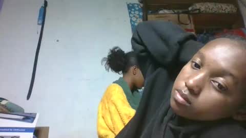 nathalia069 online show from May 16, 7:56 pm