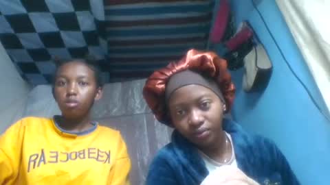 nathalia069 online show from June 29, 5:46 am