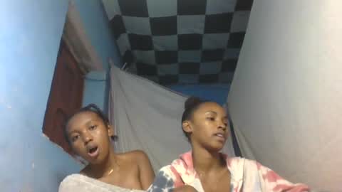 nathalia069 online show from July 6, 7:27 am