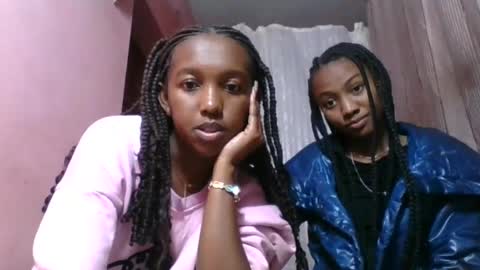 nathalia069 online show from July 30, 2:27 pm