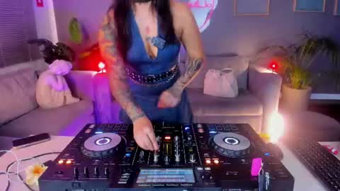 Snapshot of nathalia_stone_ chatting on June 27, 2:38 am nathalia stone online show from June 27, 2:38 am