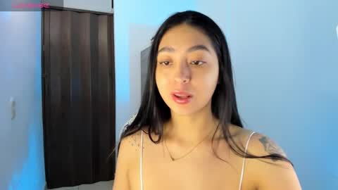 Snapshot of nathalie_rose chatting on December 16, 11:15 am Nathalie online show from December 16, 11:15 am