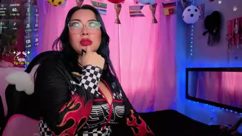 Nathalie online show from July 2, 6:25 pm