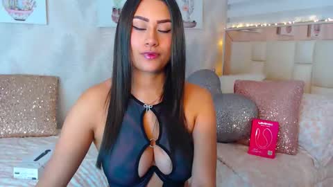 Nathalie Rose online show from April 2, 8:56 am