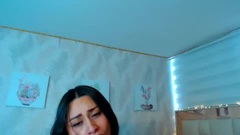 Snapshot of nathalierose_1 chatting on May 31, 7:48 pm Nathalie Rose online show from May 31, 7:48 pm