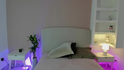 Snapshot of nathalyn05 chatting on May 5, 10:45 am NATHALY online show from May 5, 10:45 am