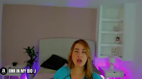 Snapshot of nathalyn05 chatting on May 8, 10:42 am NATHALY online show from May 8, 10:42 am