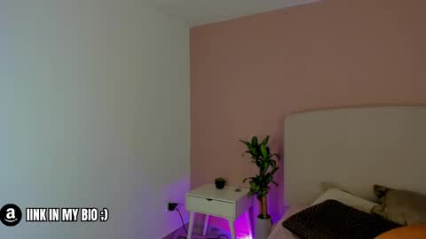 Snapshot of nathalyn05 chatting on May 9, 10:42 am NATHALY online show from May 9, 10:42 am