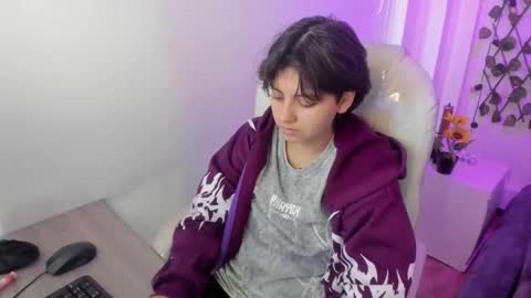 nathalyy_ds online show from February 24, 8:29 pm